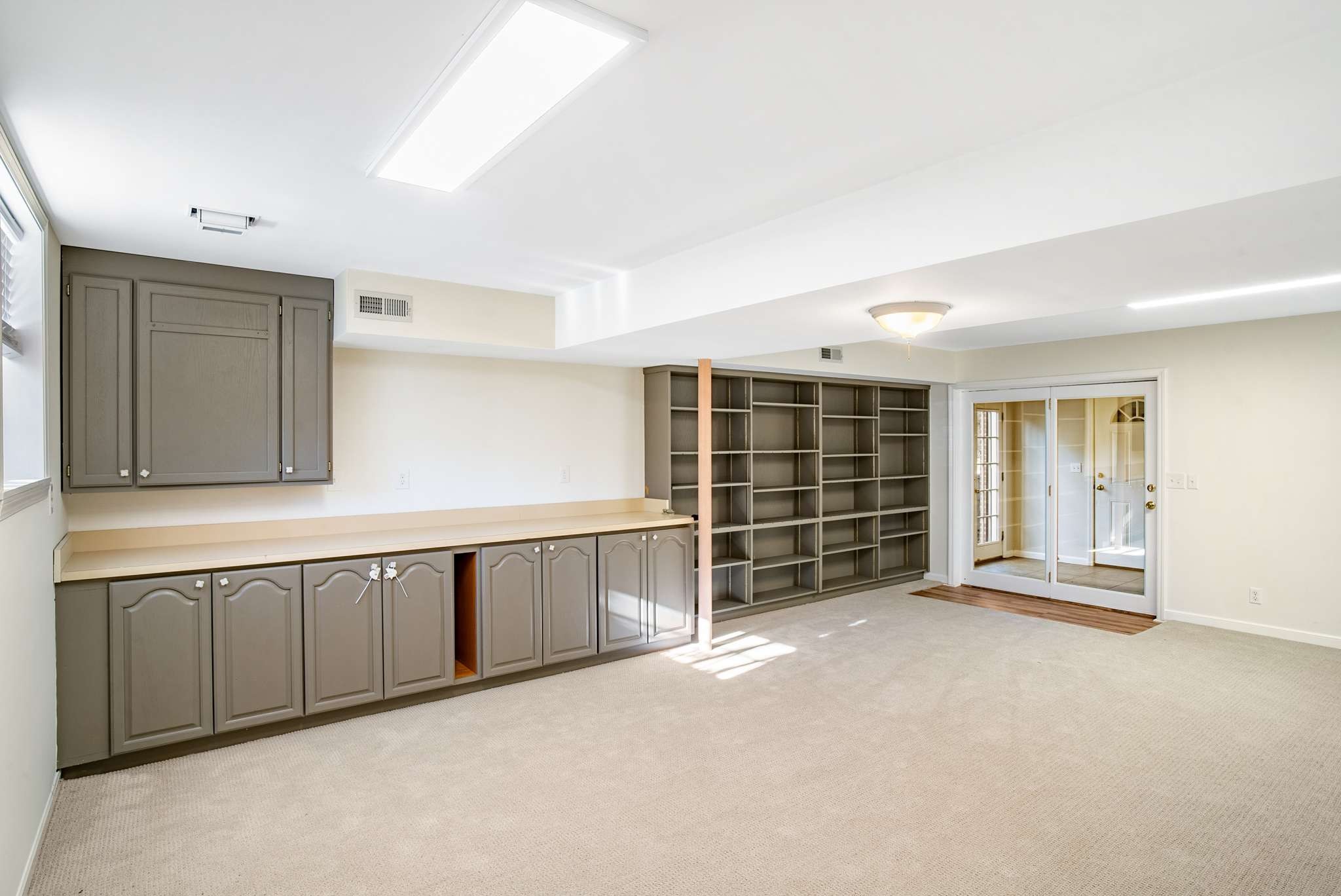 8012 Lipscomb Ct