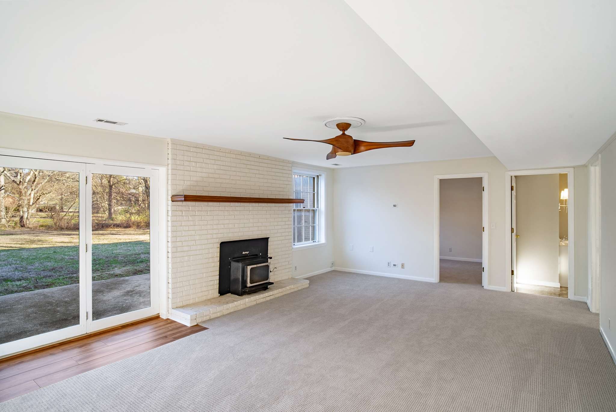 8012 Lipscomb Ct