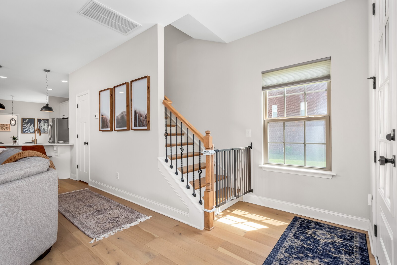 606 Vintage Green Ln