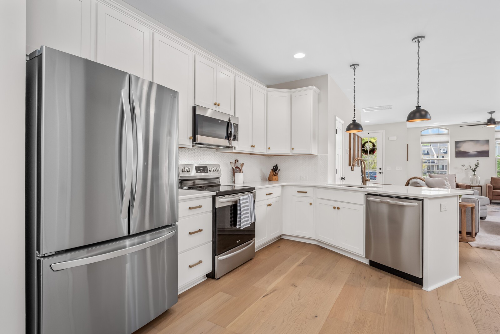 606 Vintage Green Ln