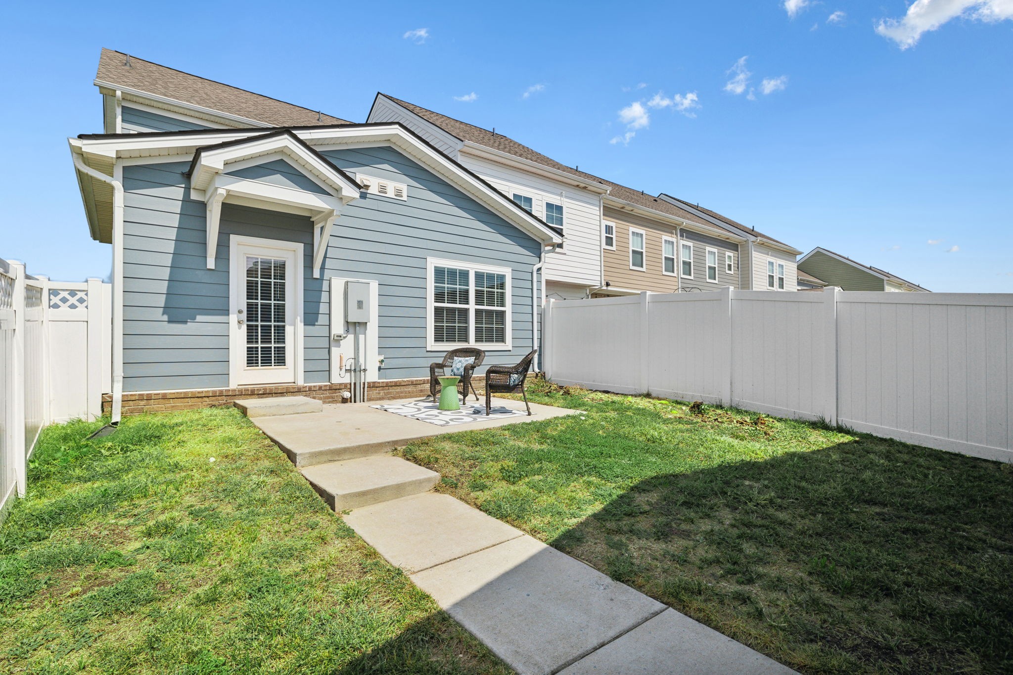 1000 Carraway Ln