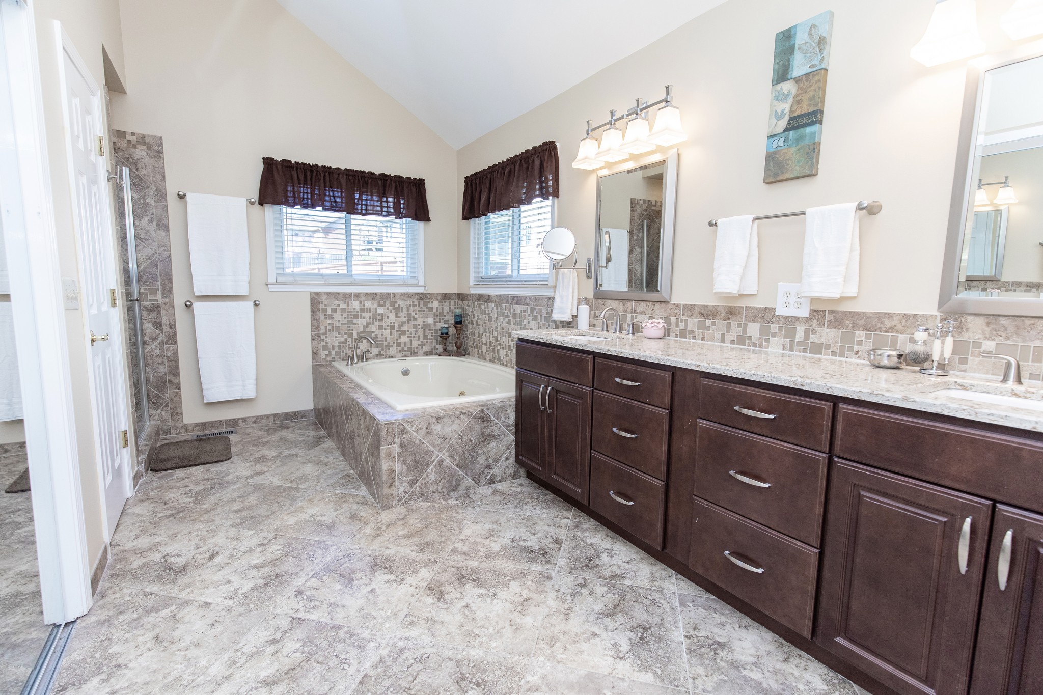 608 Indian Hills Mound