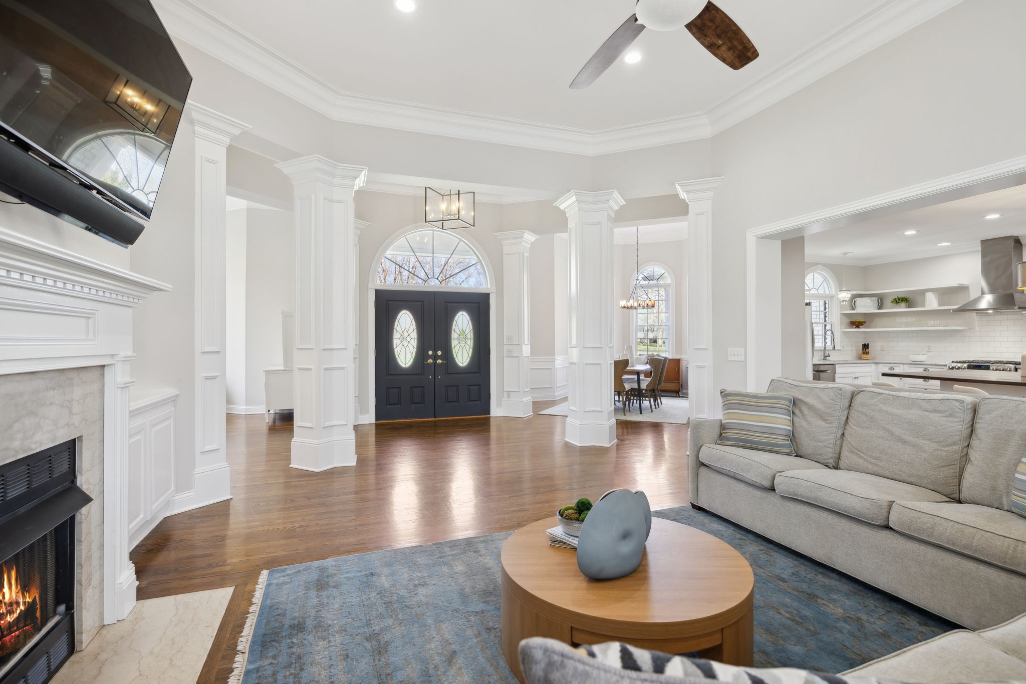 833 Walden Dr