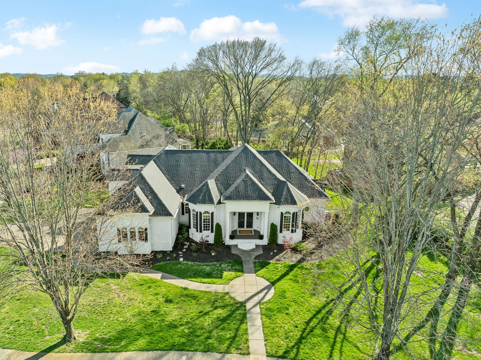 833 Walden Dr