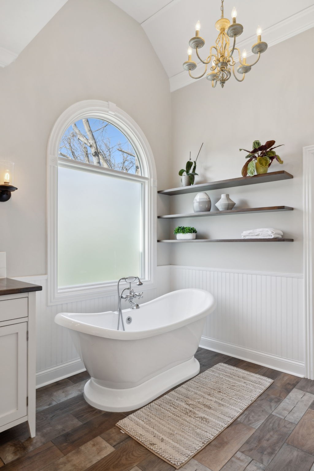 833 Walden Dr