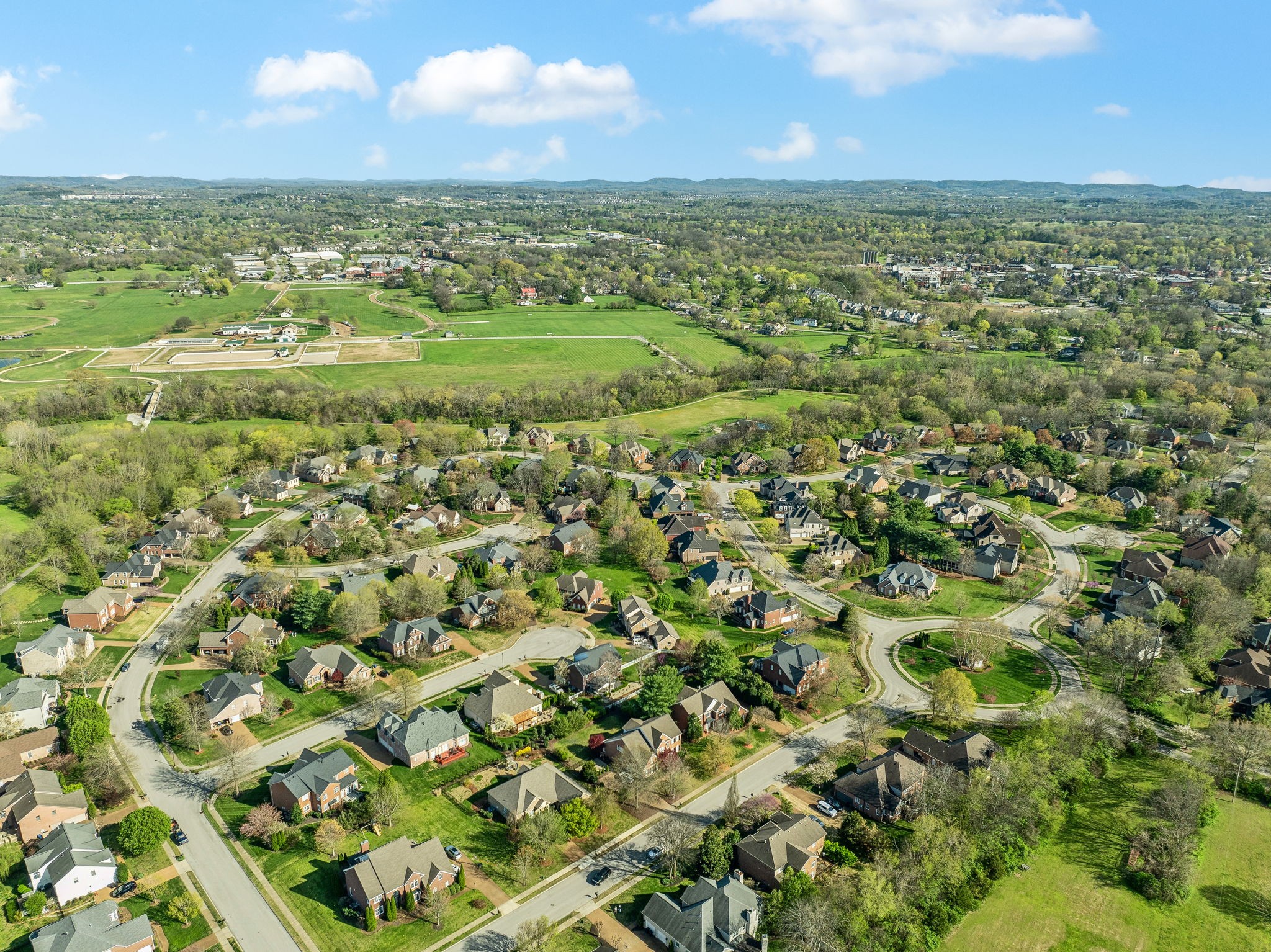 833 Walden Dr