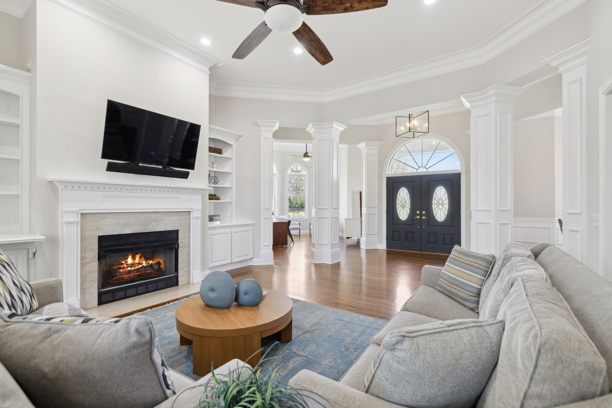 833 Walden Dr