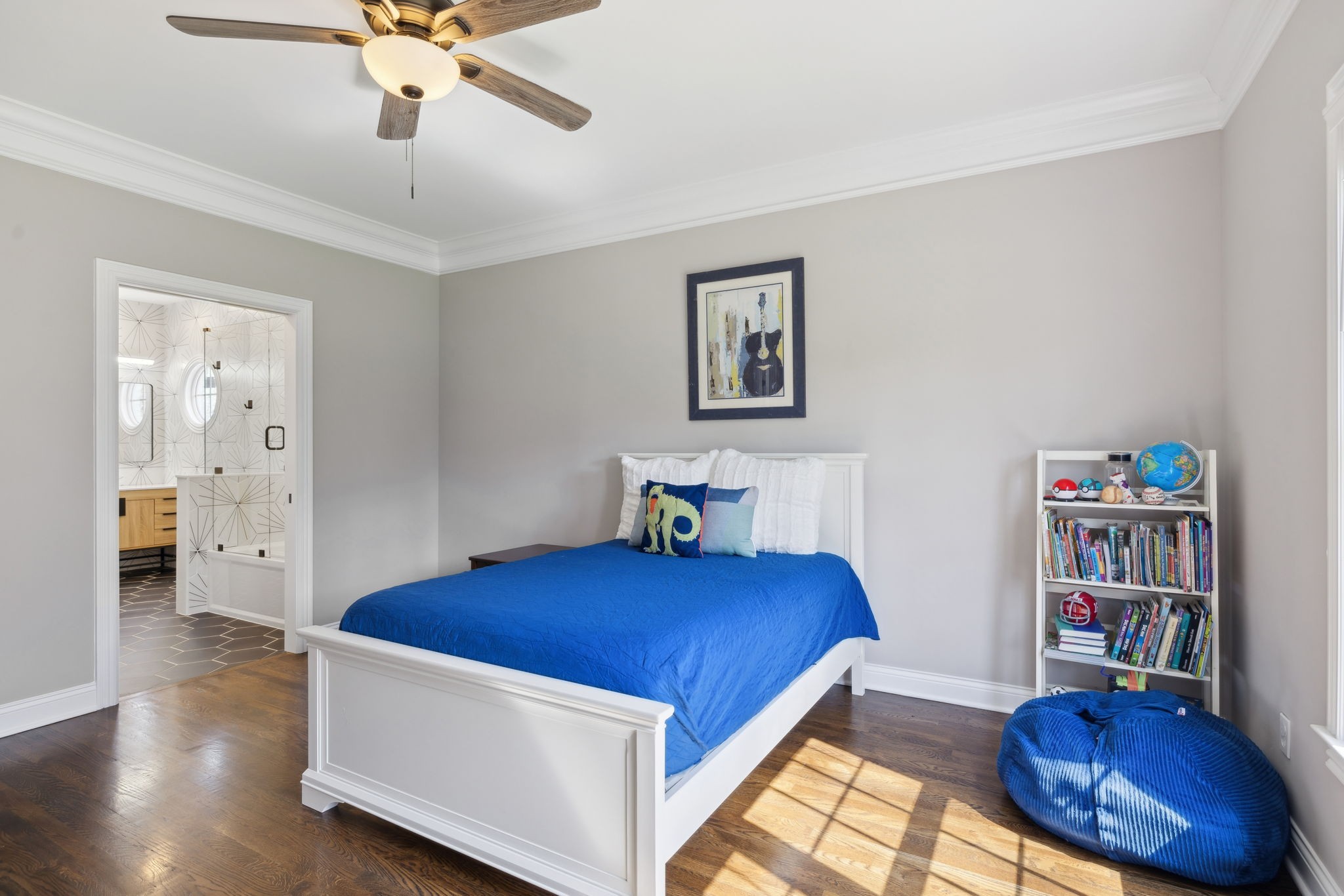 833 Walden Dr