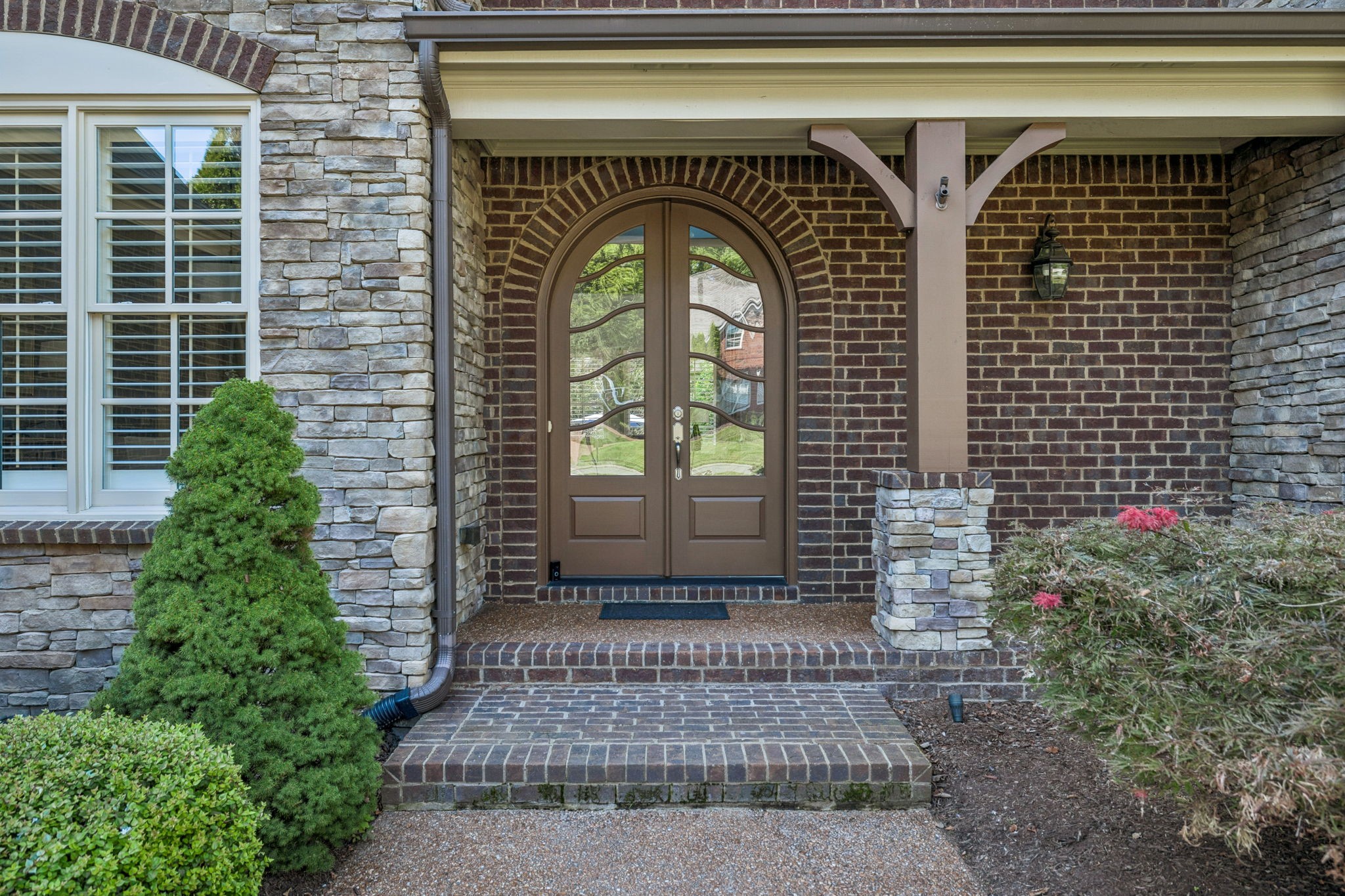 9065 Chardonnay Trce