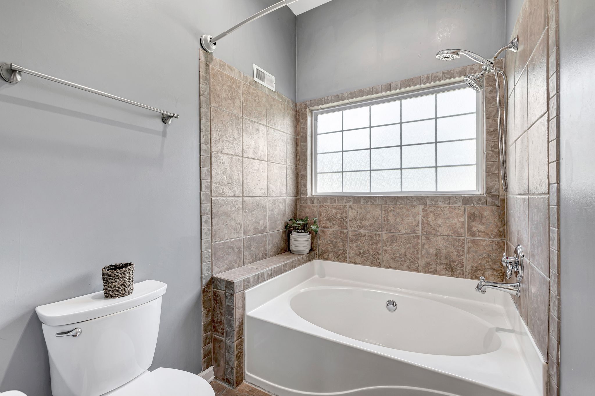 2600 Little Bartons Creek Rd