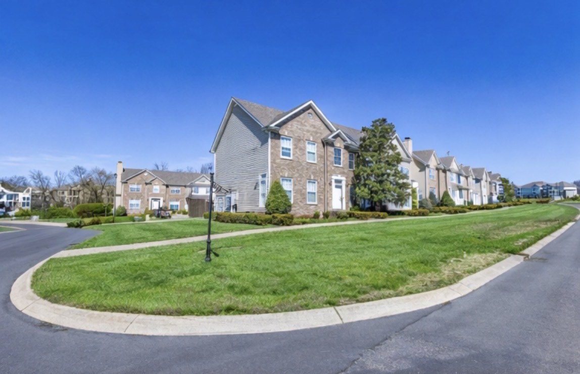 1002 McKenna Dr