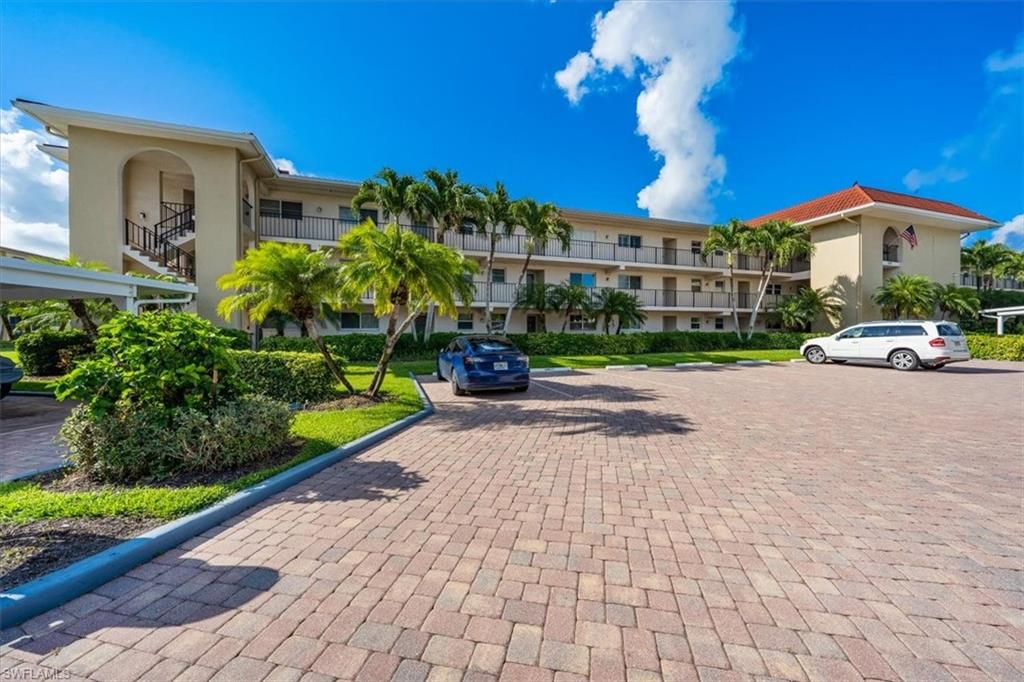 17 High Point CIR N # 106