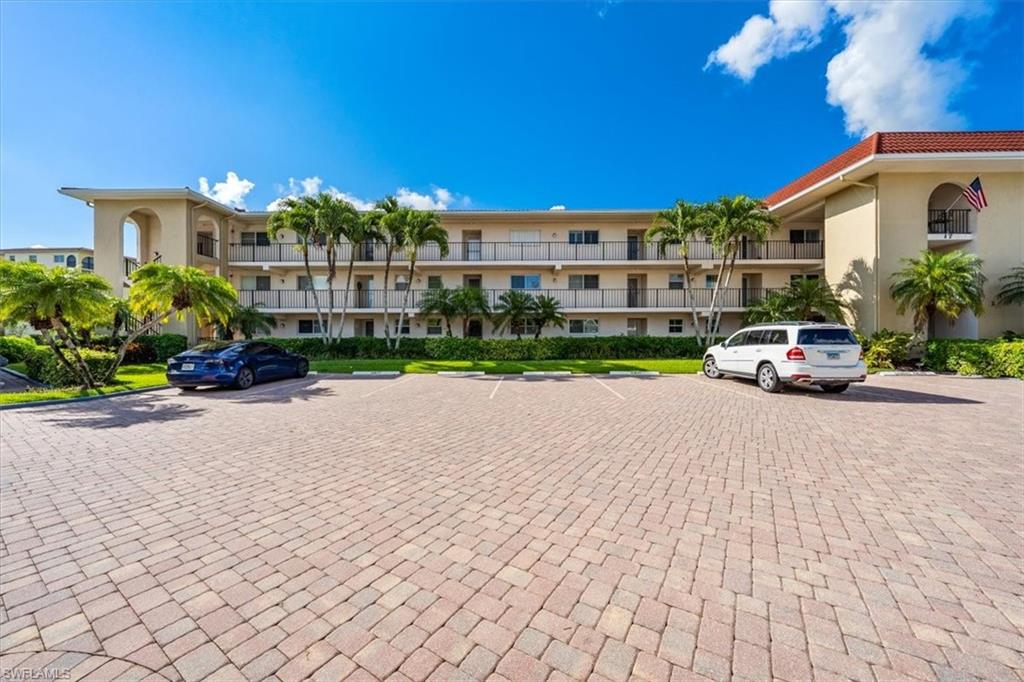 17 High Point CIR N # 106