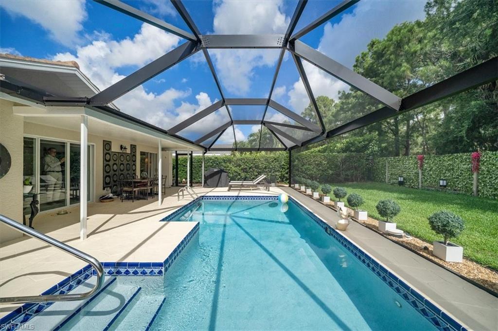 105 Saint James WAY
