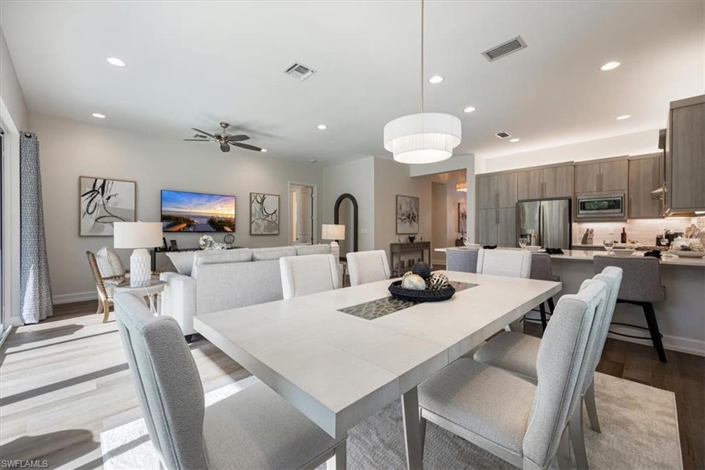 12452 Violet LN