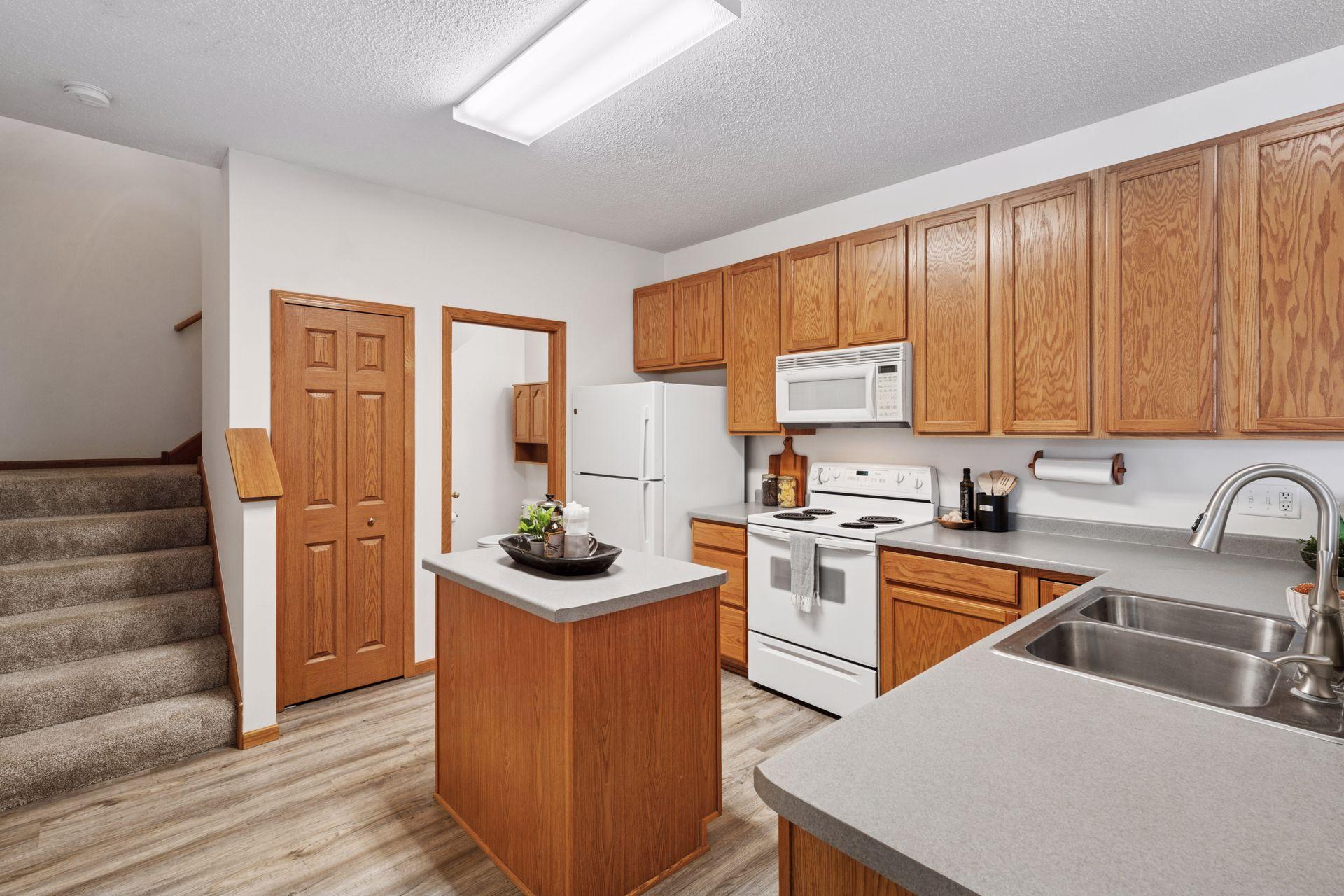 485 Tamarack Trail