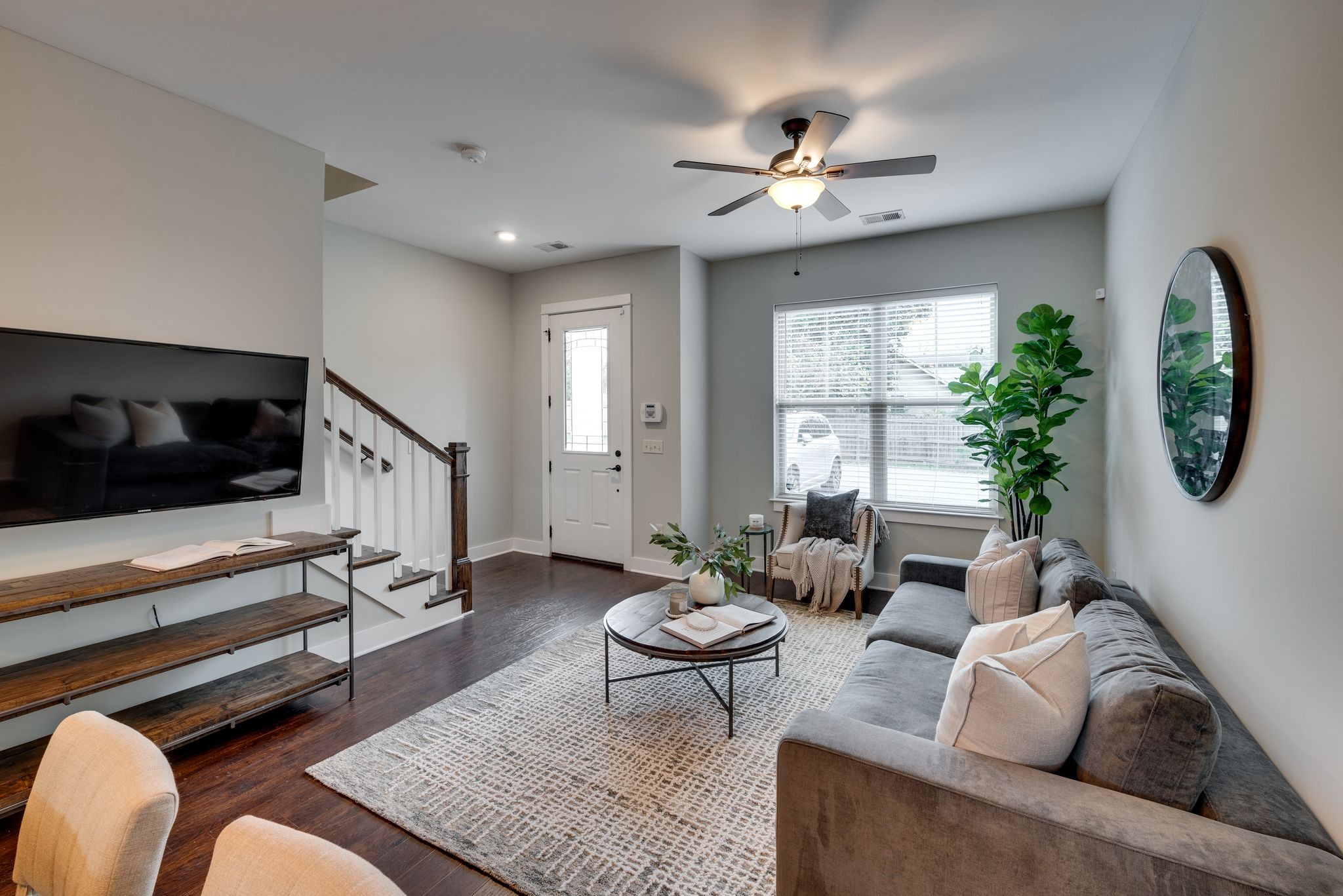 1106 Stratford Ave Unit: 3