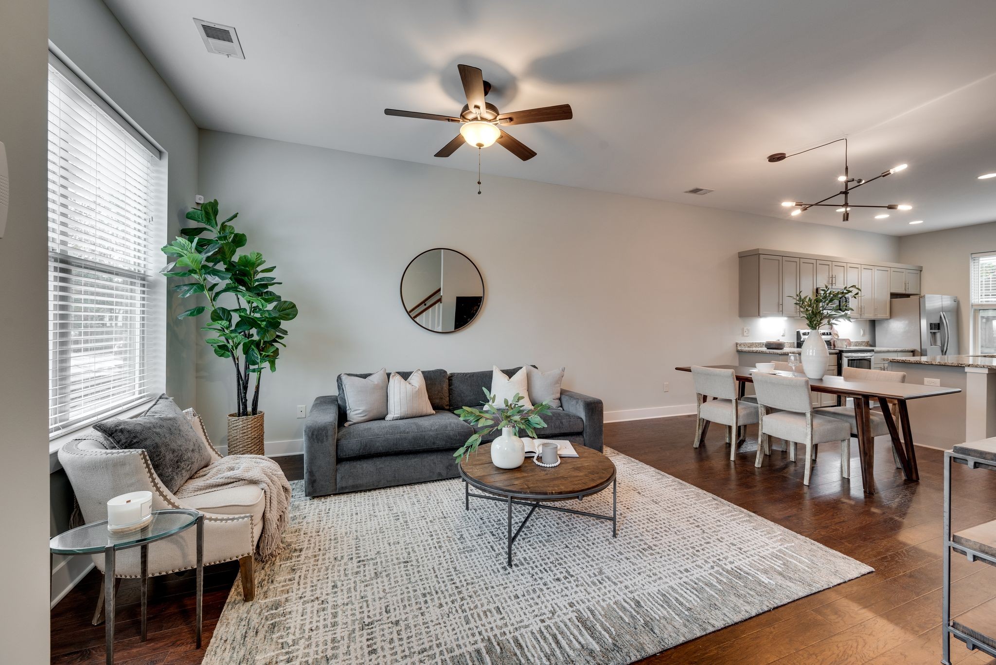1106 Stratford Ave Unit: 3