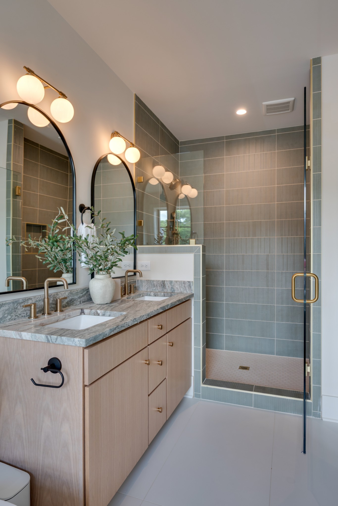 1701 Portland Ave Unit: B
