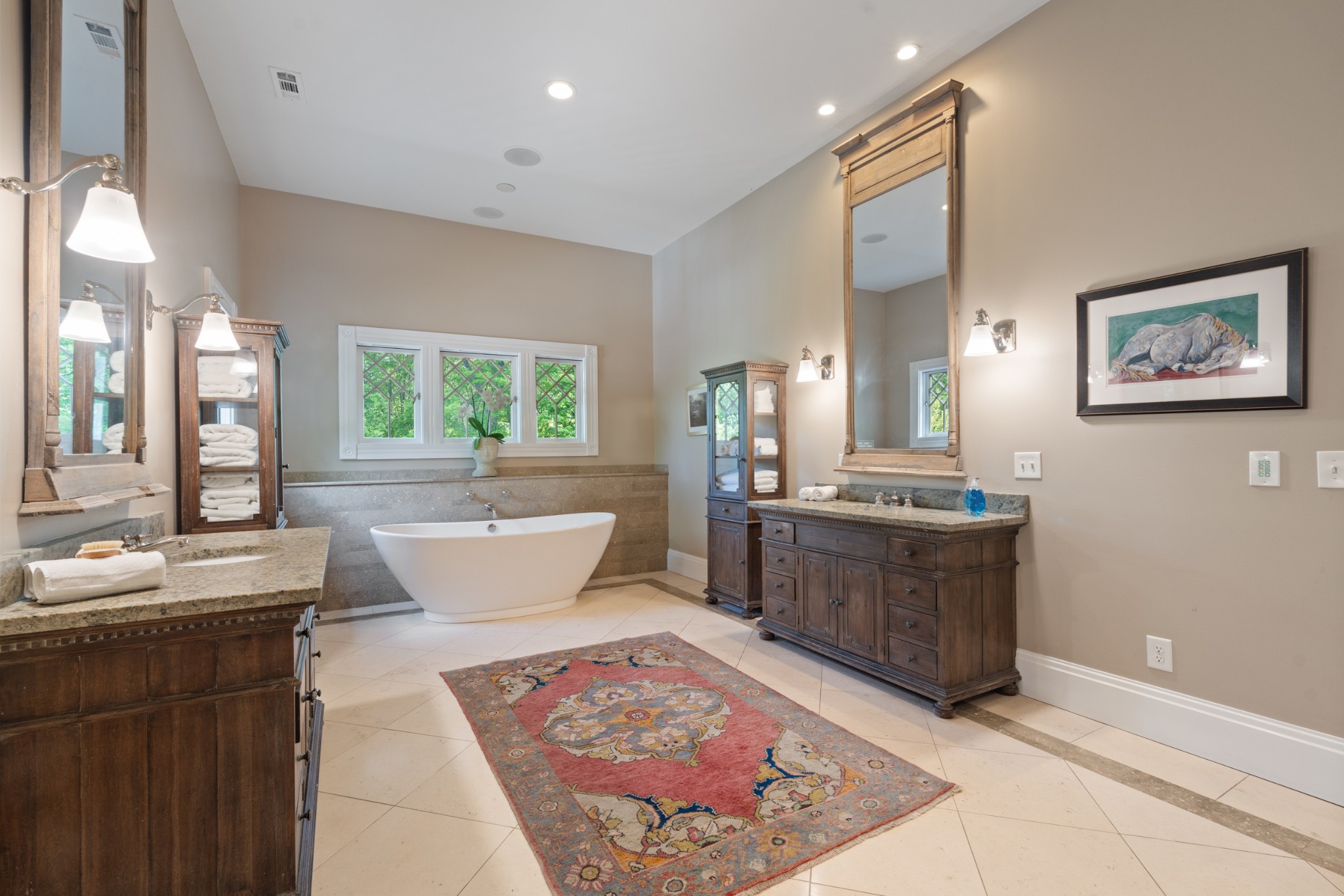 1015 Clifton Ln