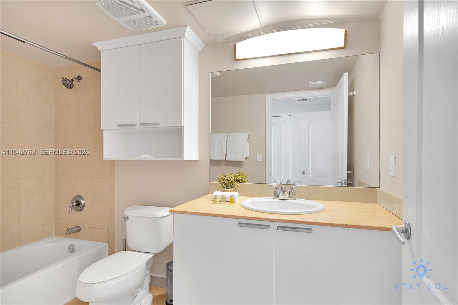 16699 Collins Ave # 4208