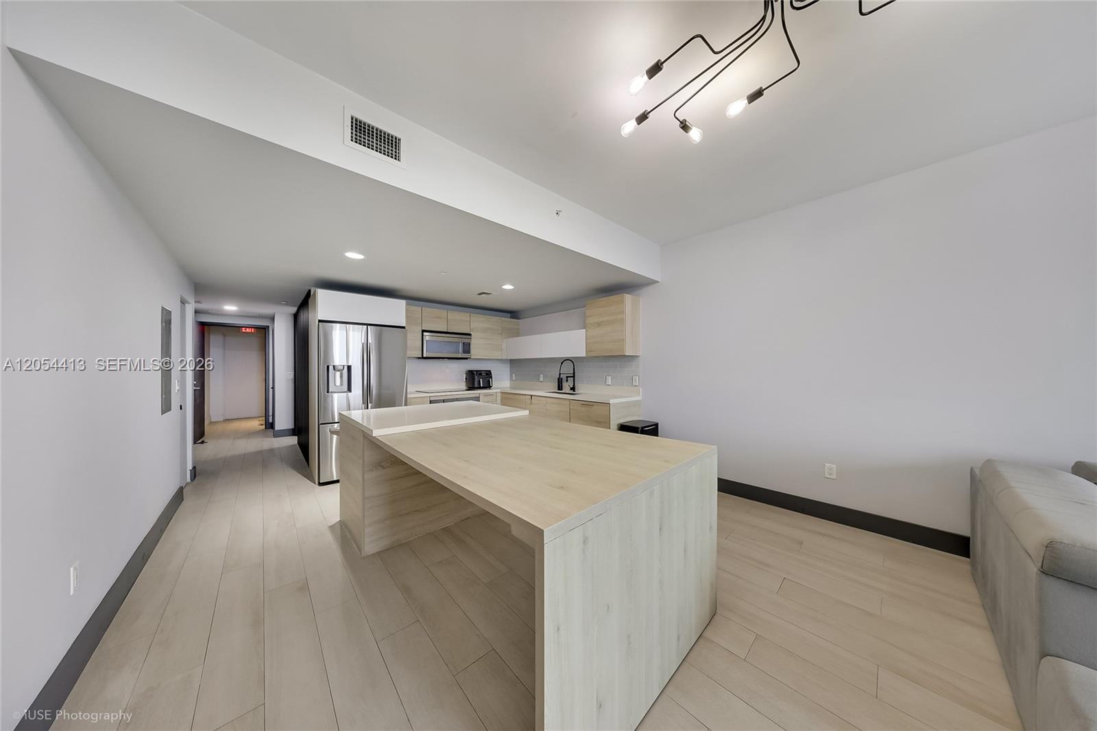 16385 Biscayne Blvd # 2205