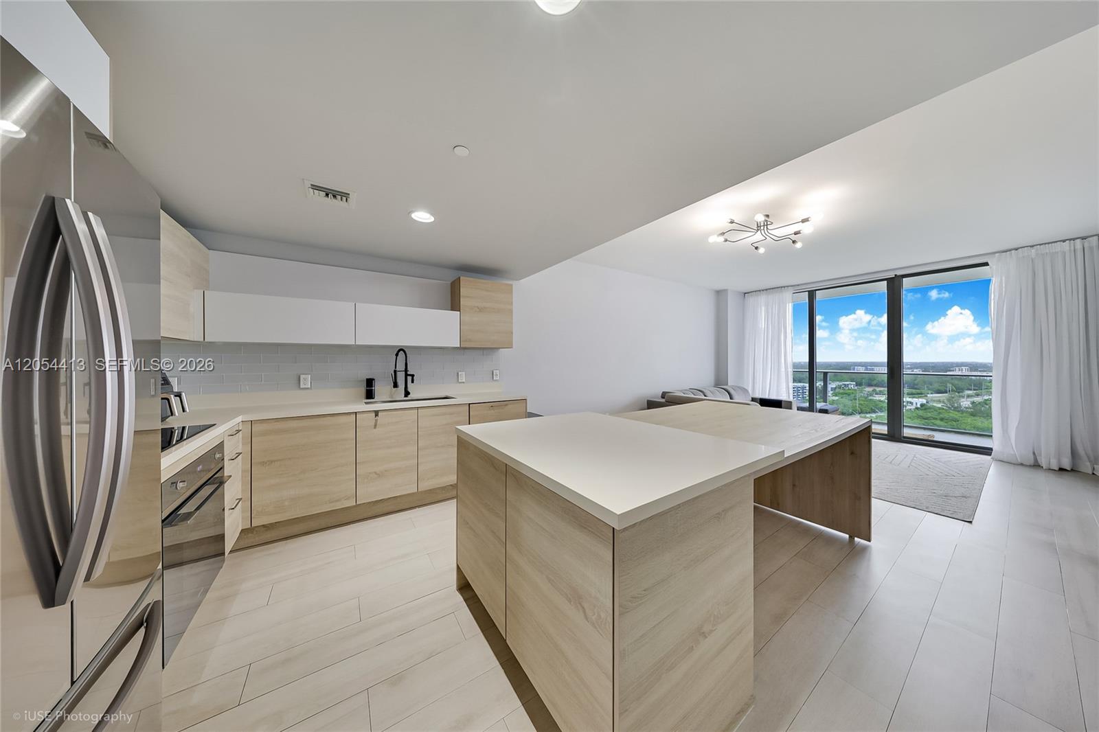 16385 Biscayne Blvd # 2205