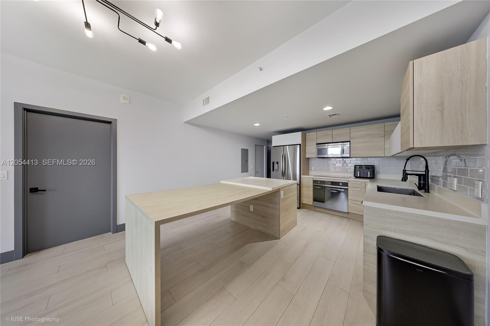 16385 Biscayne Blvd # 2205