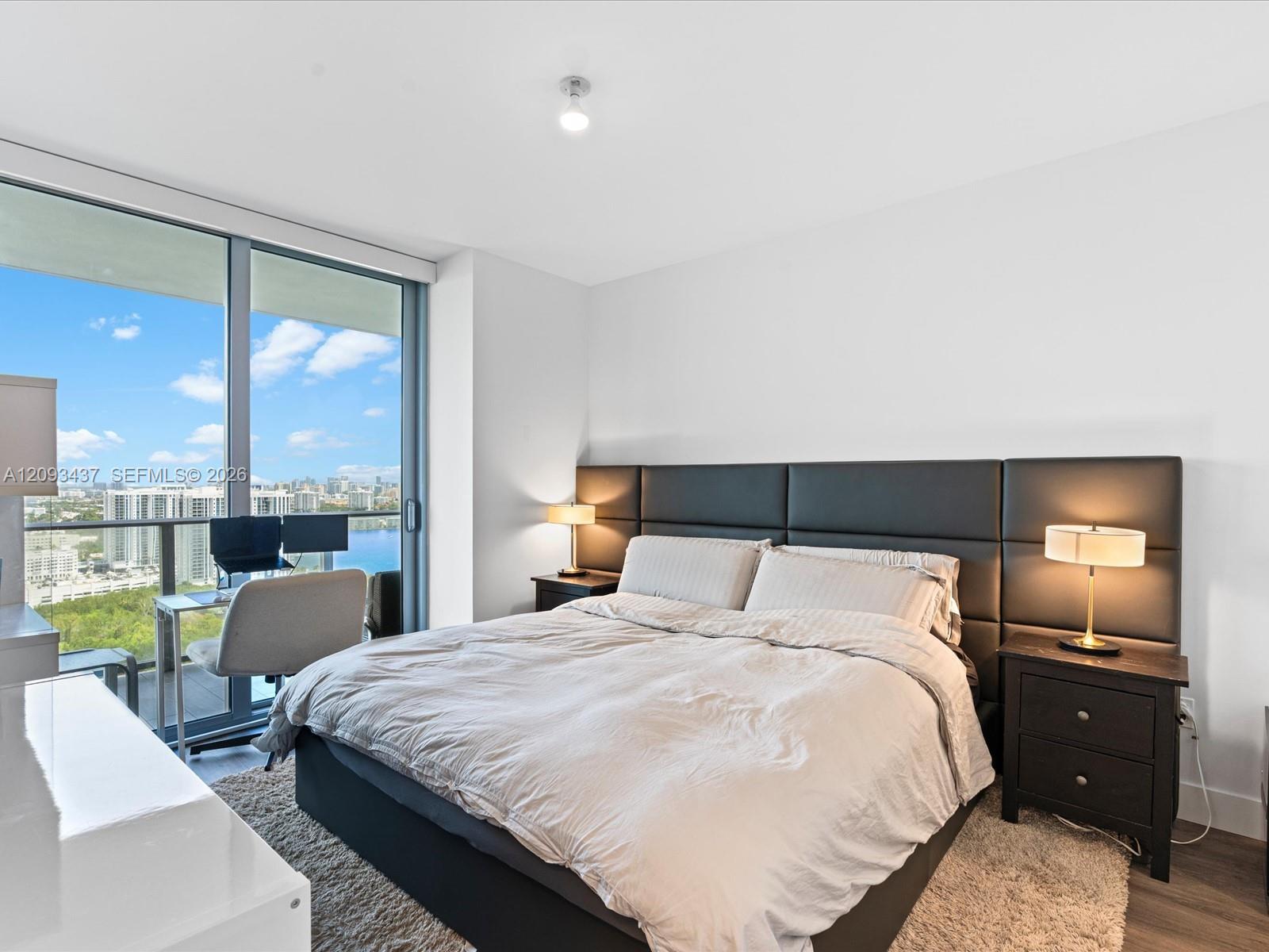 16385 Biscayne Blvd # 3103
