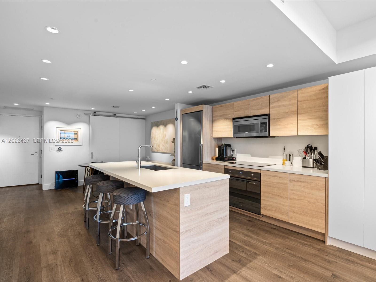 16385 Biscayne Blvd # 3103