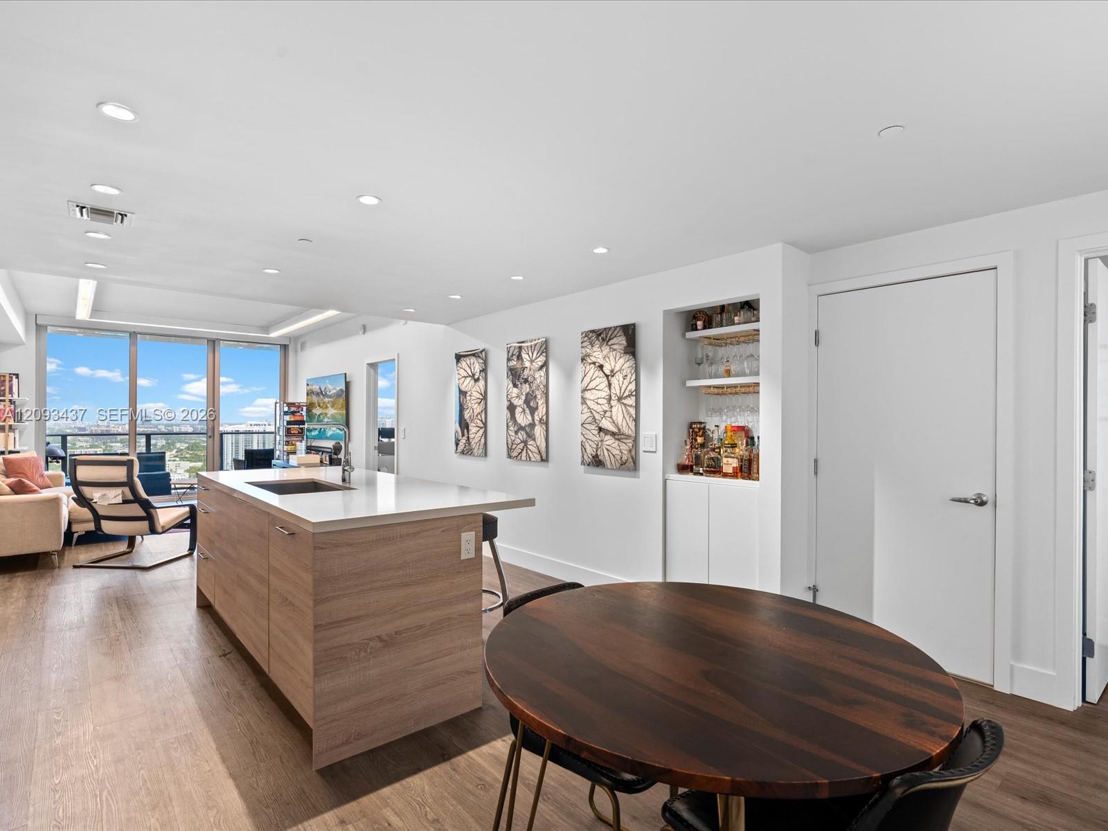 16385 Biscayne Blvd # 3103