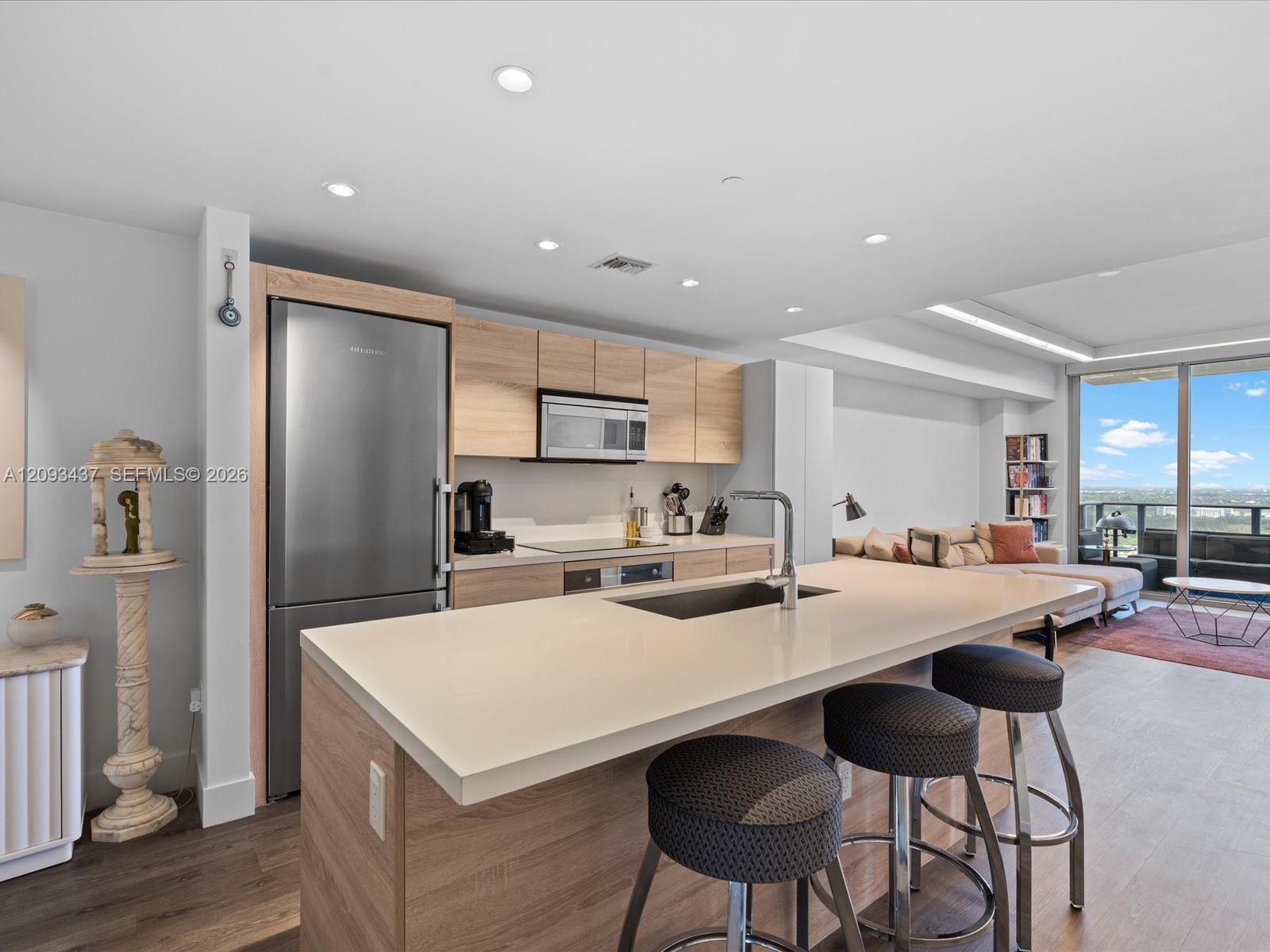 16385 Biscayne Blvd # 3103