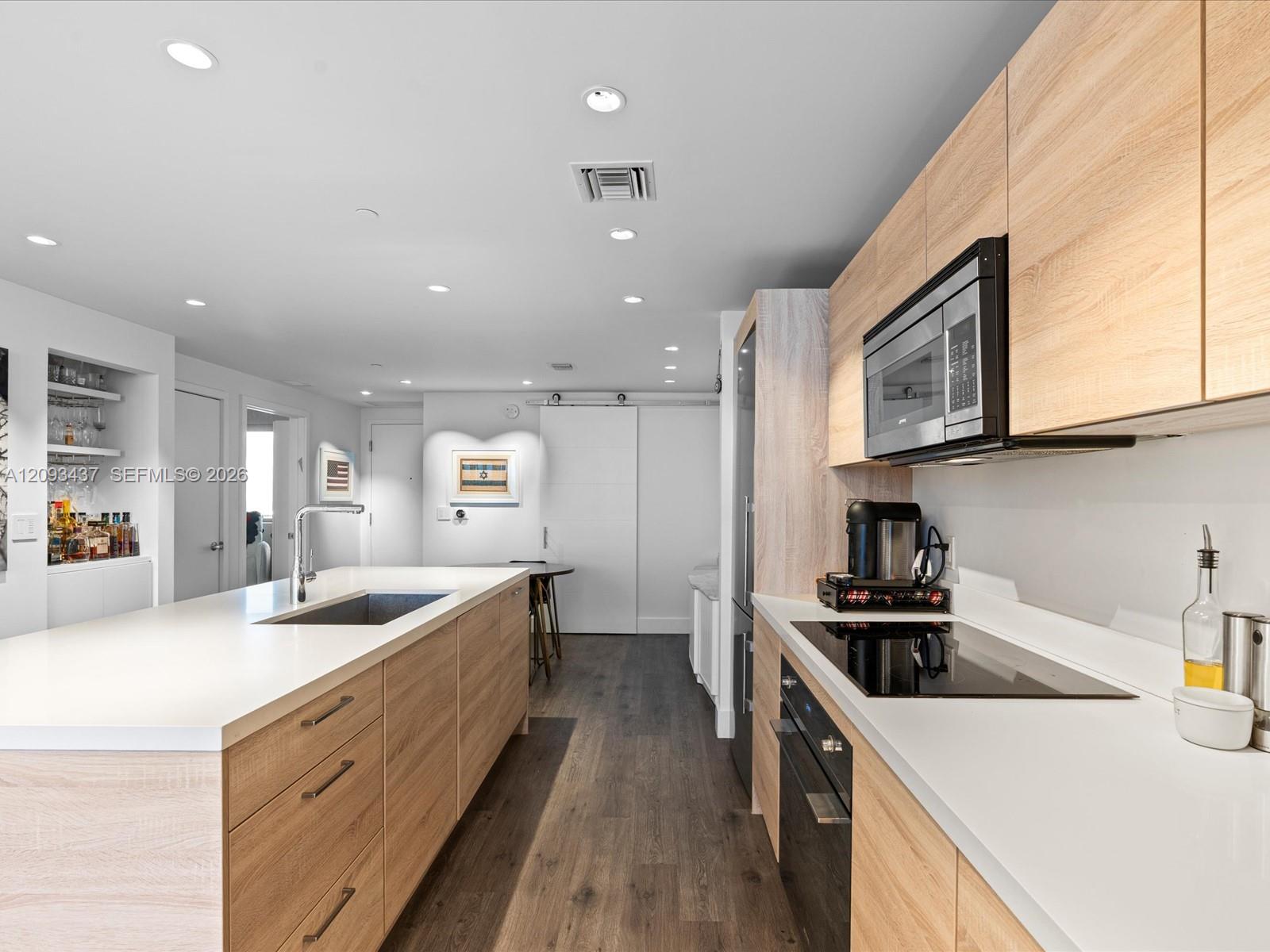 16385 Biscayne Blvd # 3103