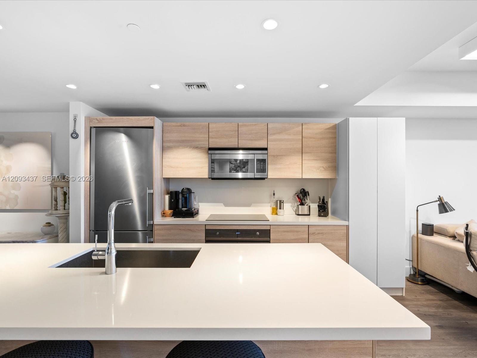 16385 Biscayne Blvd # 3103