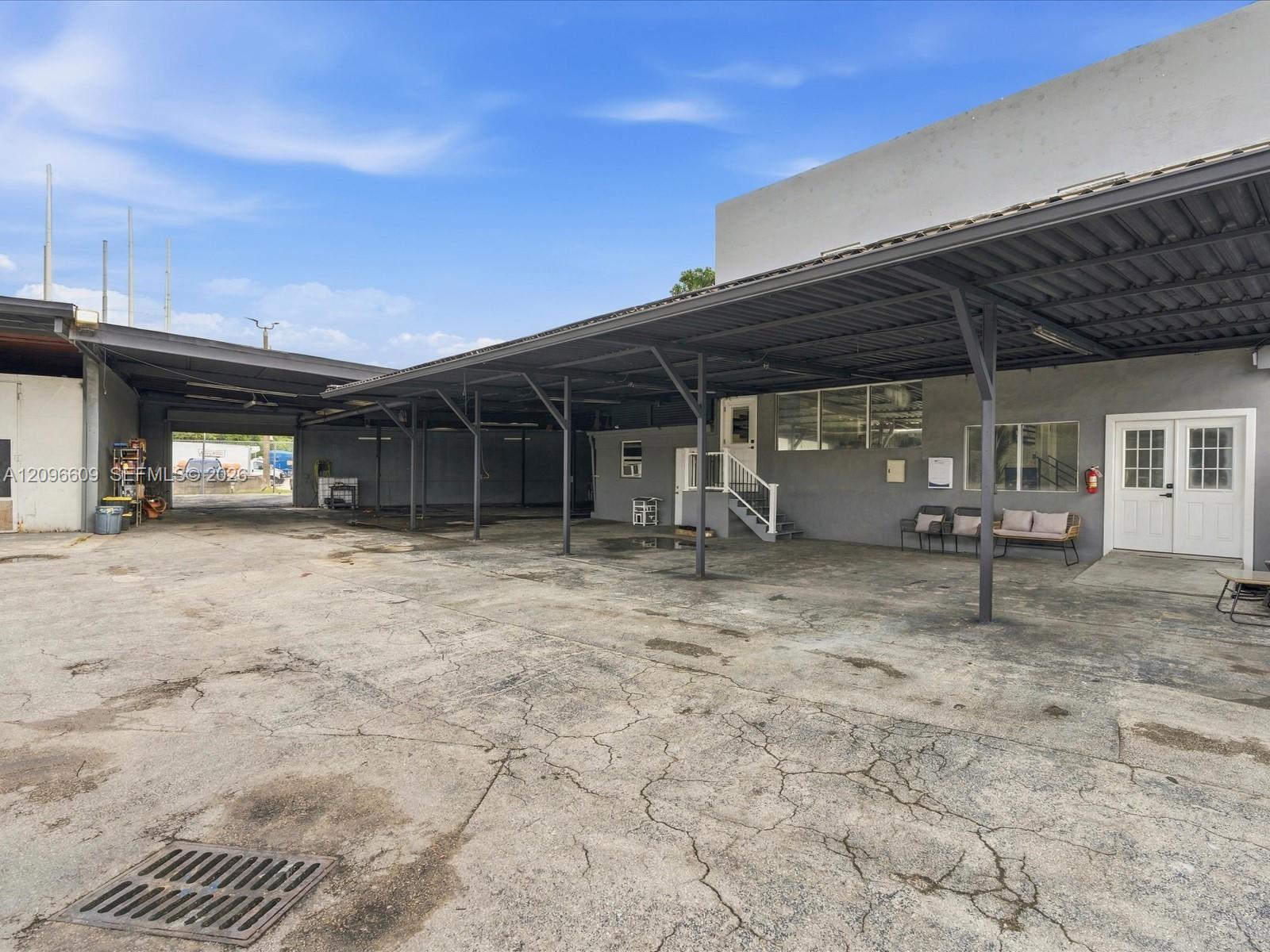 17200 NW 2nd Ct