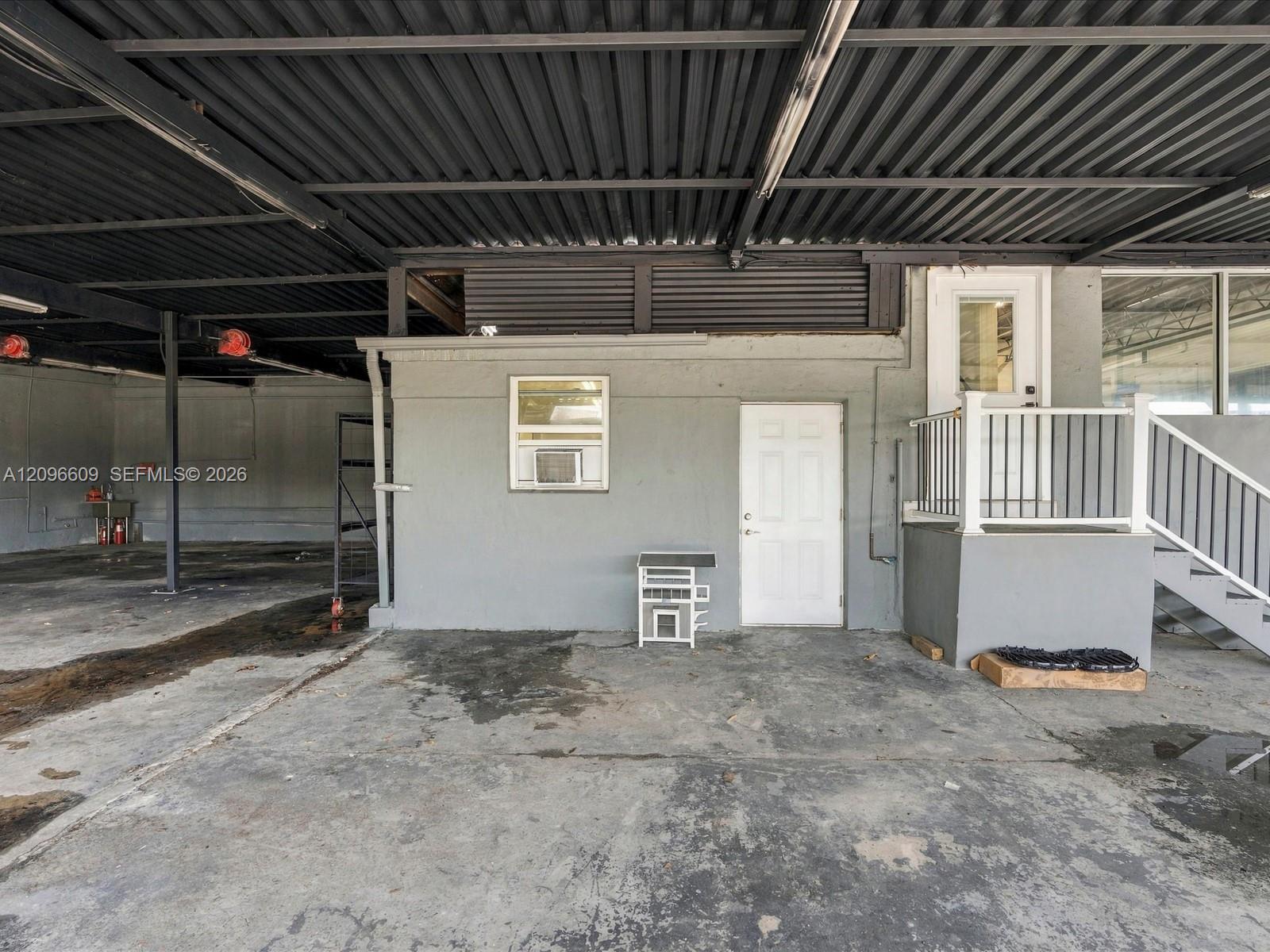 17200 NW 2nd Ct