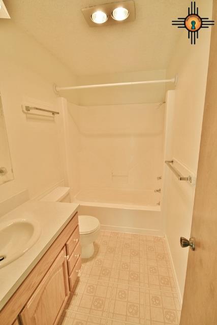 1405 Colonial Parkway