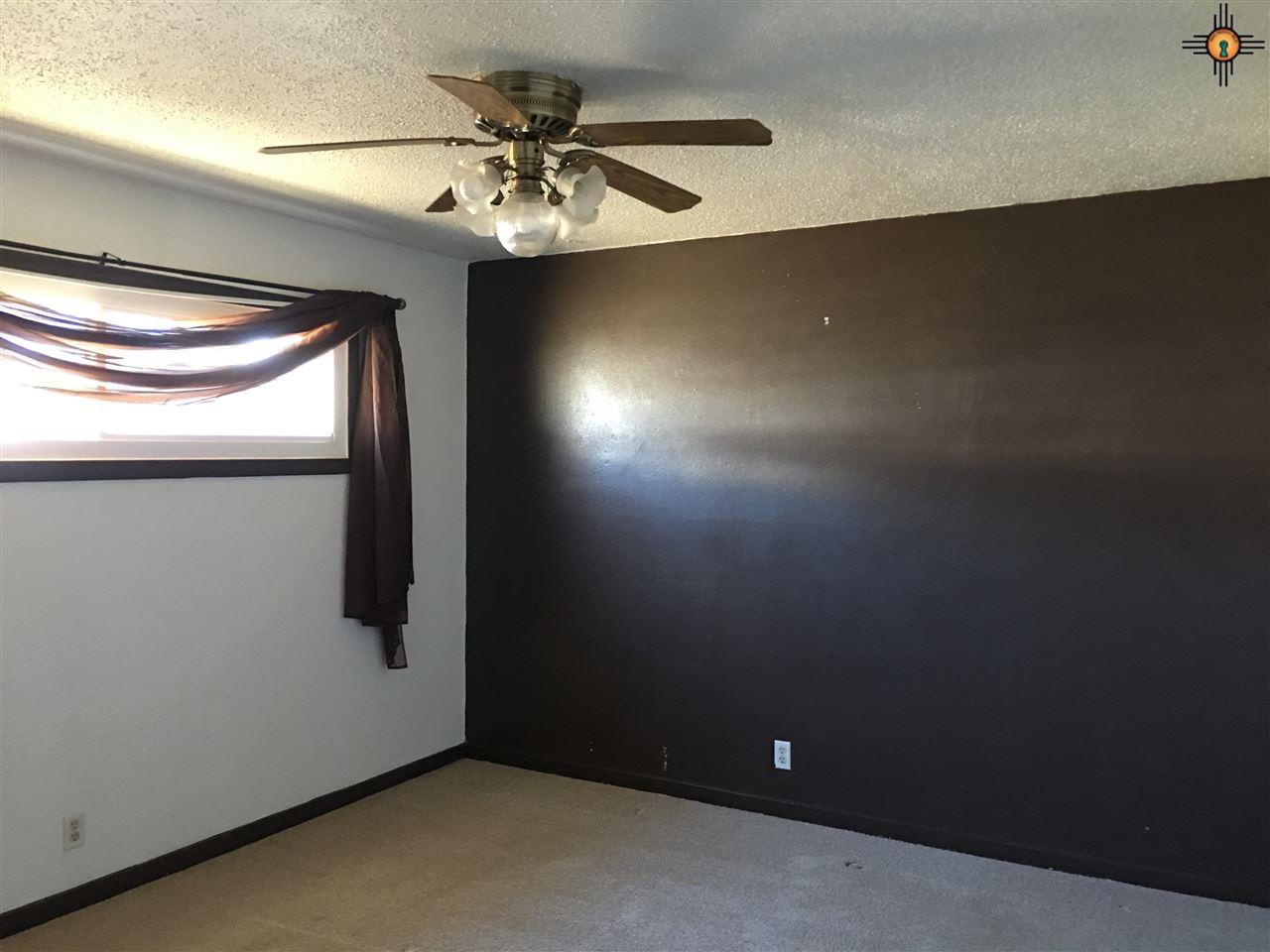 1413 N Reid