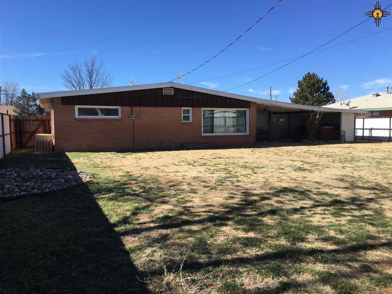 1413 N Reid