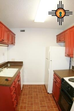 1017 Laurelwood