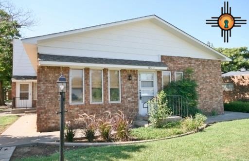 1017 Laurelwood