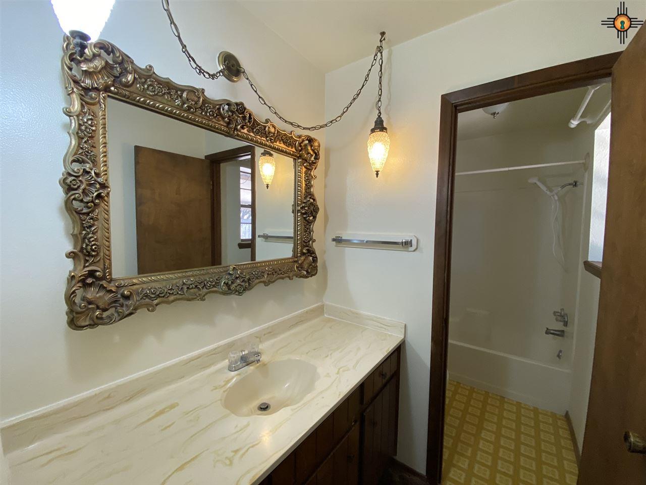 2108 Glenarm