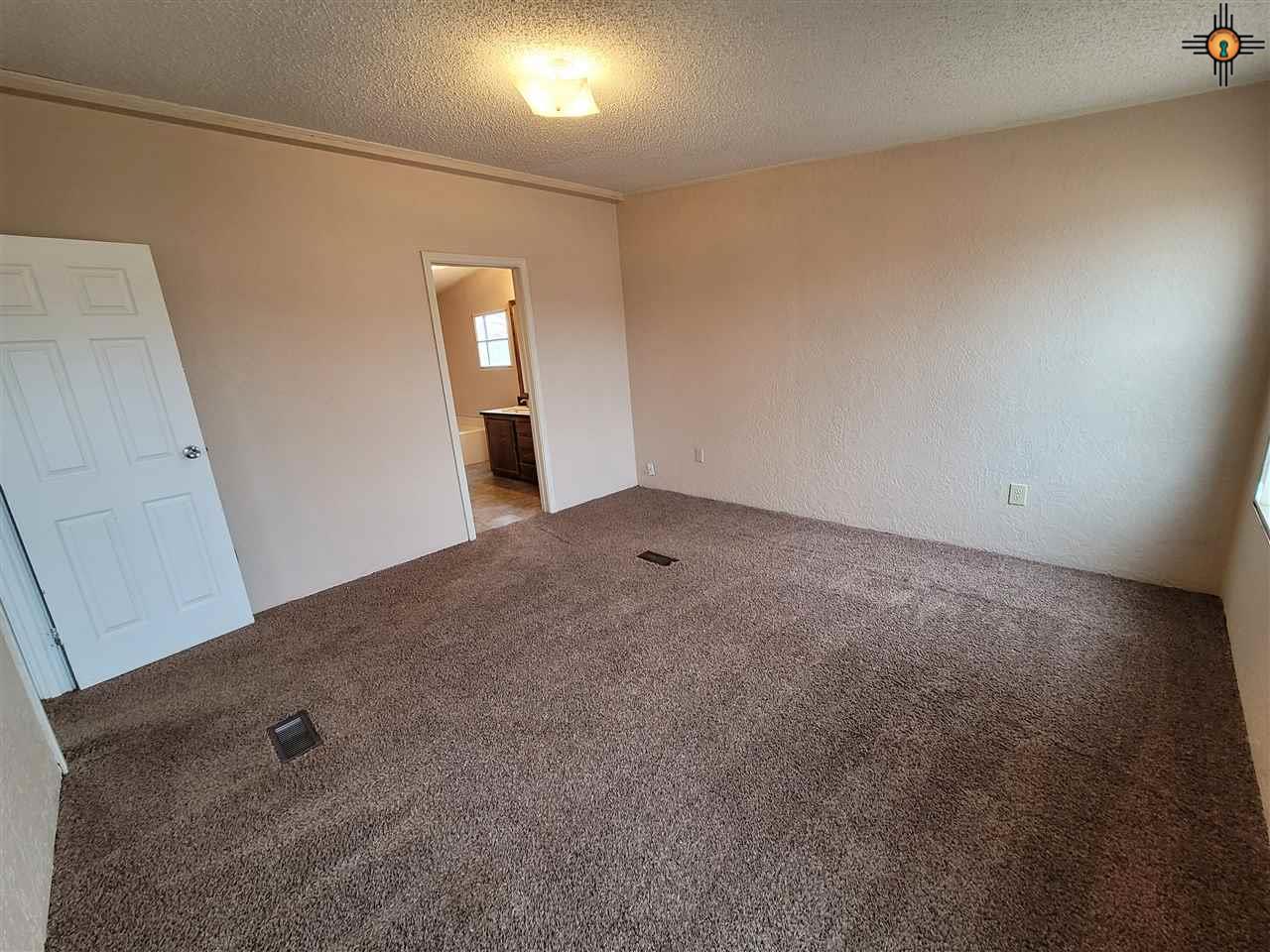 1483 S Roosevelt Road 6