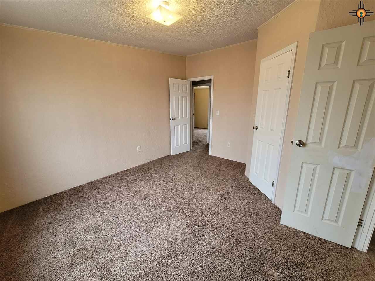 1483 S Roosevelt Road 6