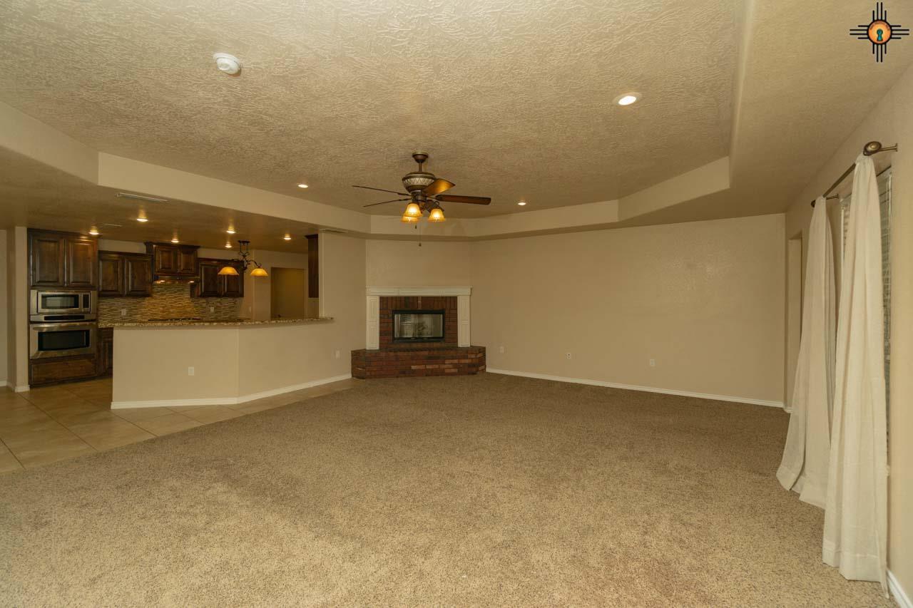 1029 Tall Grass