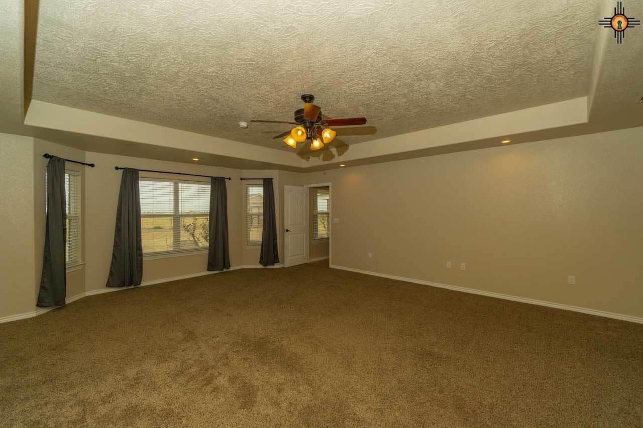 1029 Tall Grass