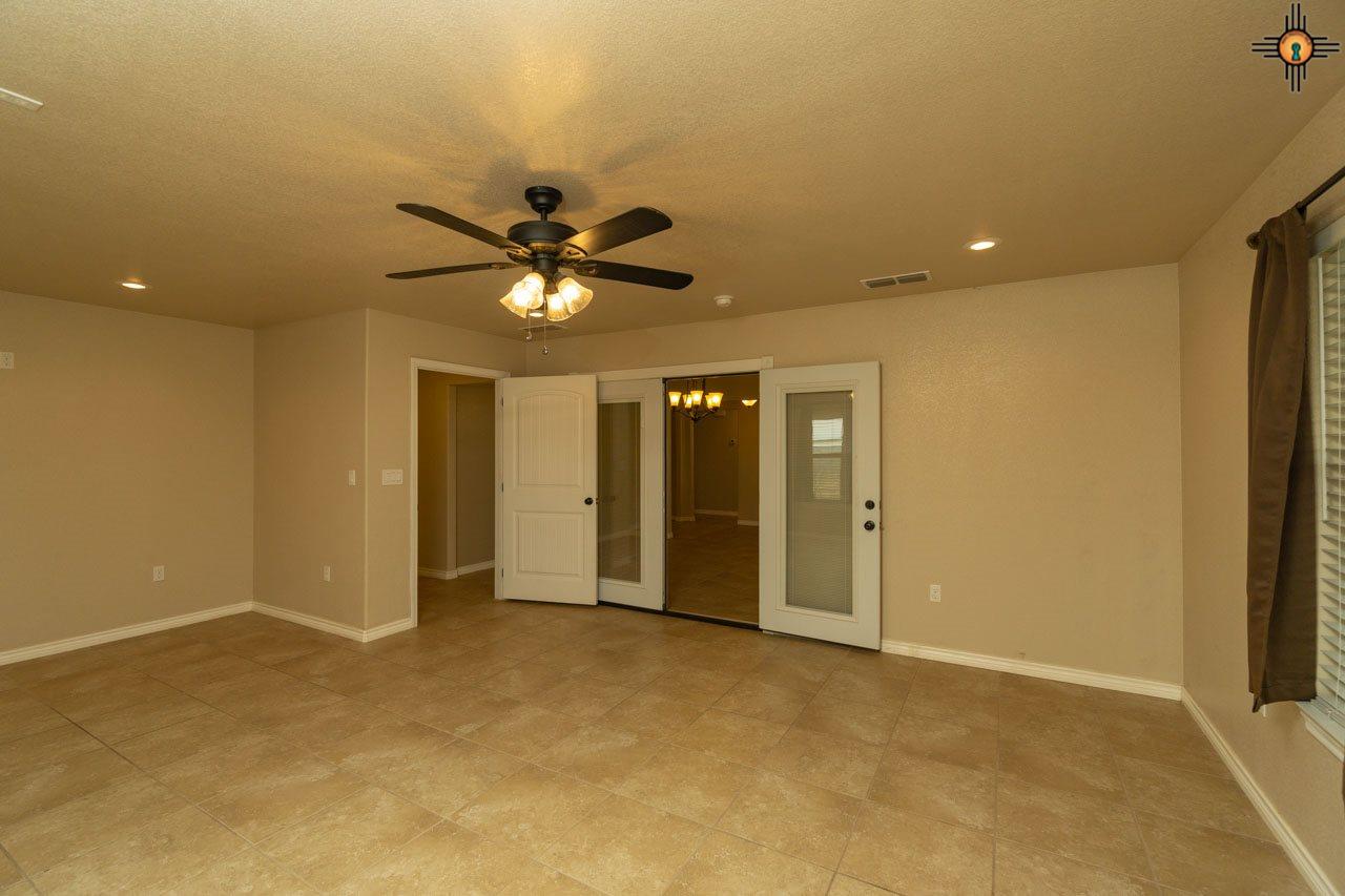 1029 Tall Grass