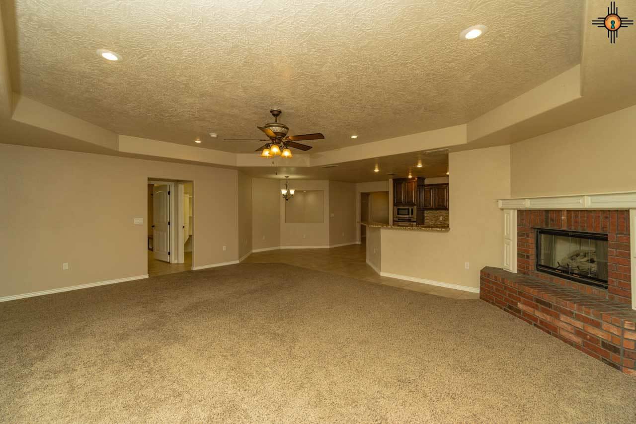 1029 Tall Grass