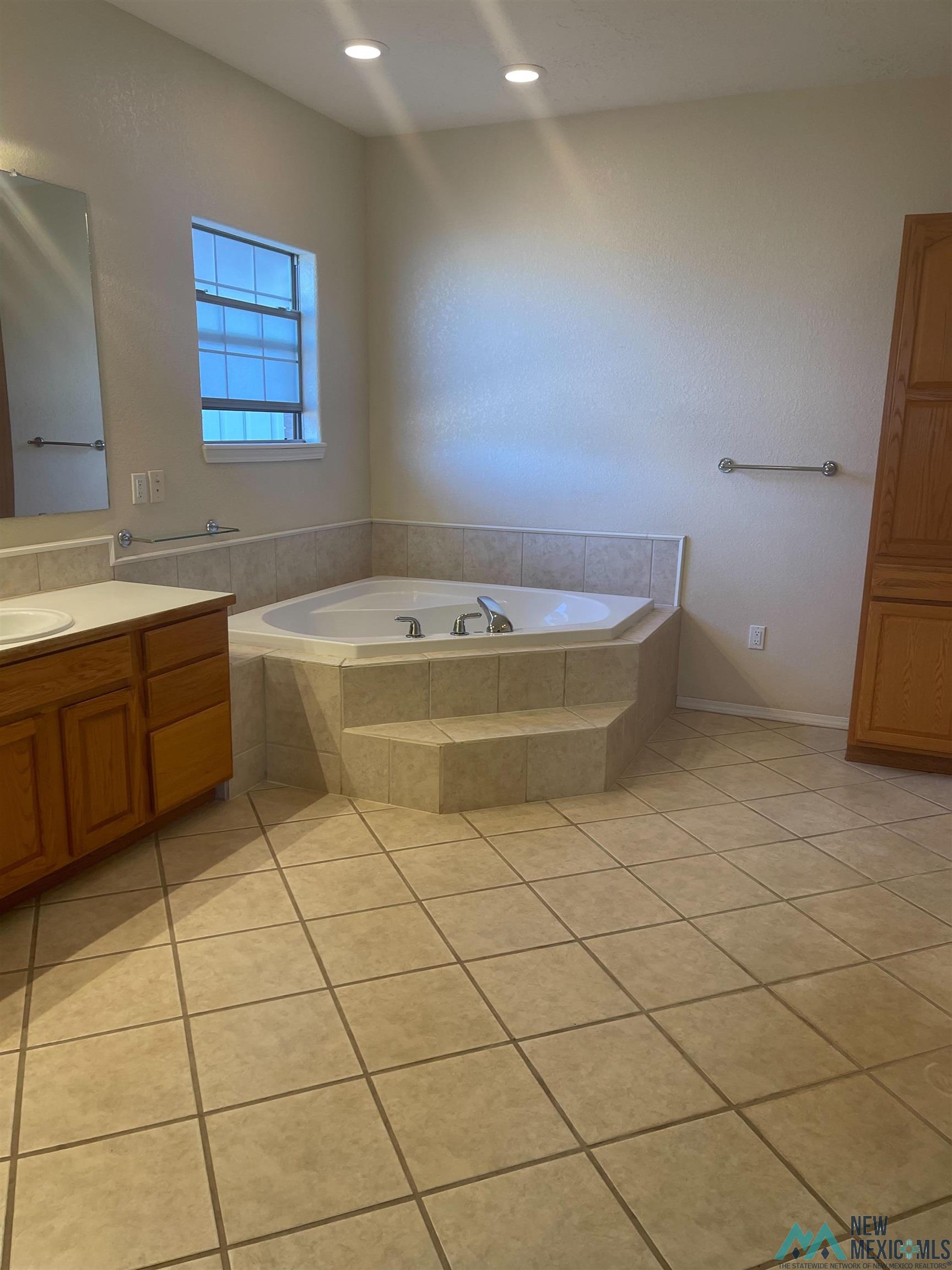 1311 Oakwood Circle