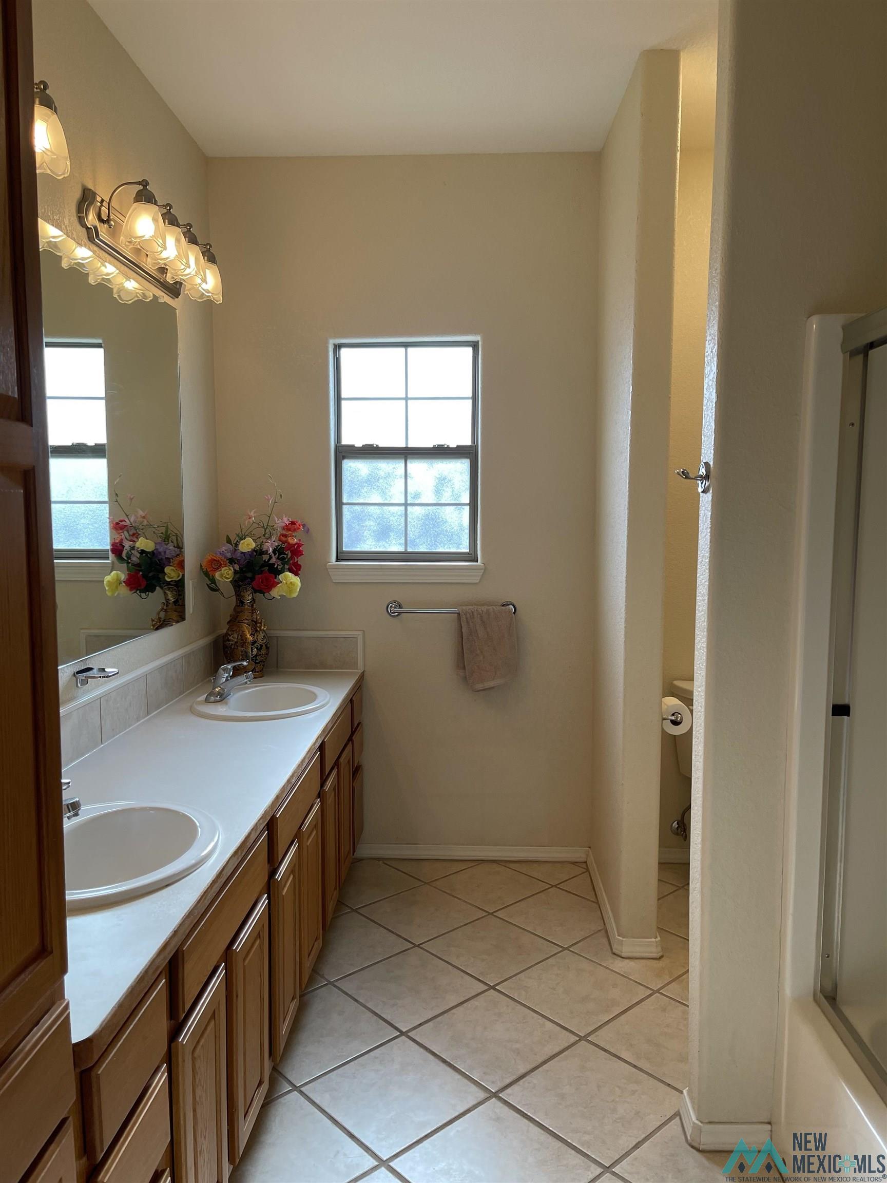 1311 Oakwood Circle